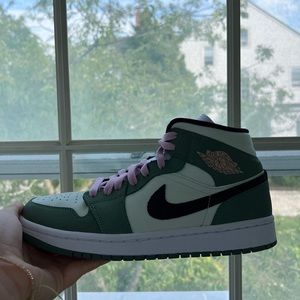 Women’s Air Jordan in “Dutch Green”.